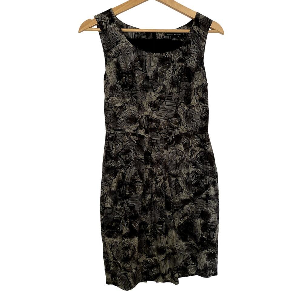 Banana Republic silk wool black gray patterned dress pockets women's size 2